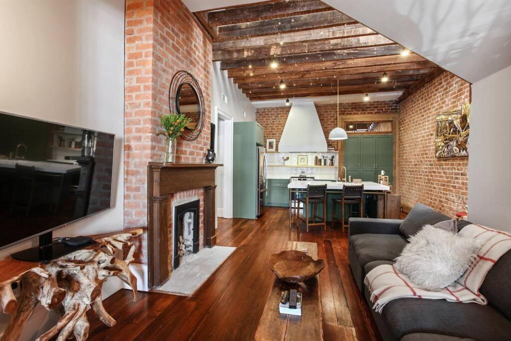 Historic Garden District 5br With Parking And Balcony Apartment *